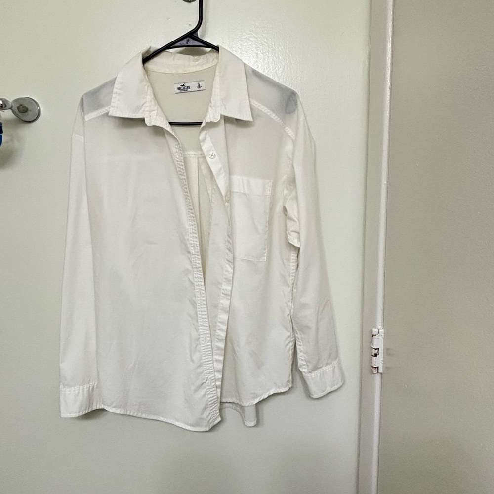 Hollister Women's White Casual Button Down Shirt